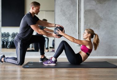 Why a personal trainer must be considered to hire?